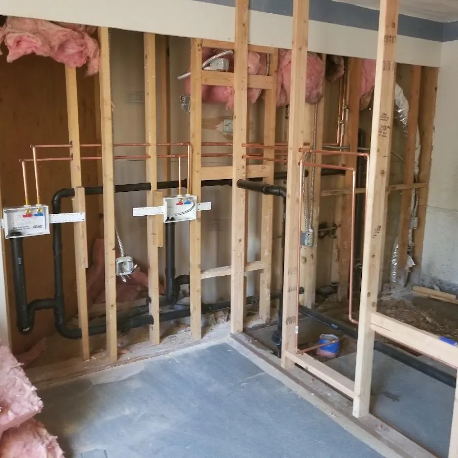 Copper pipe rough-in and plumbing installation in Lone Grove